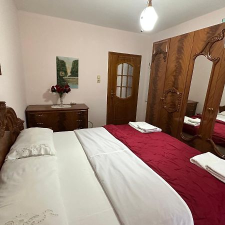 Hoxha House Hotel Kruje Bagian luar foto
