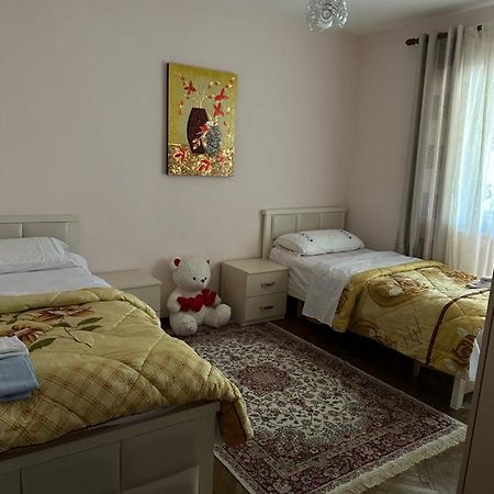Hoxha House Hotel Kruje Bagian luar foto