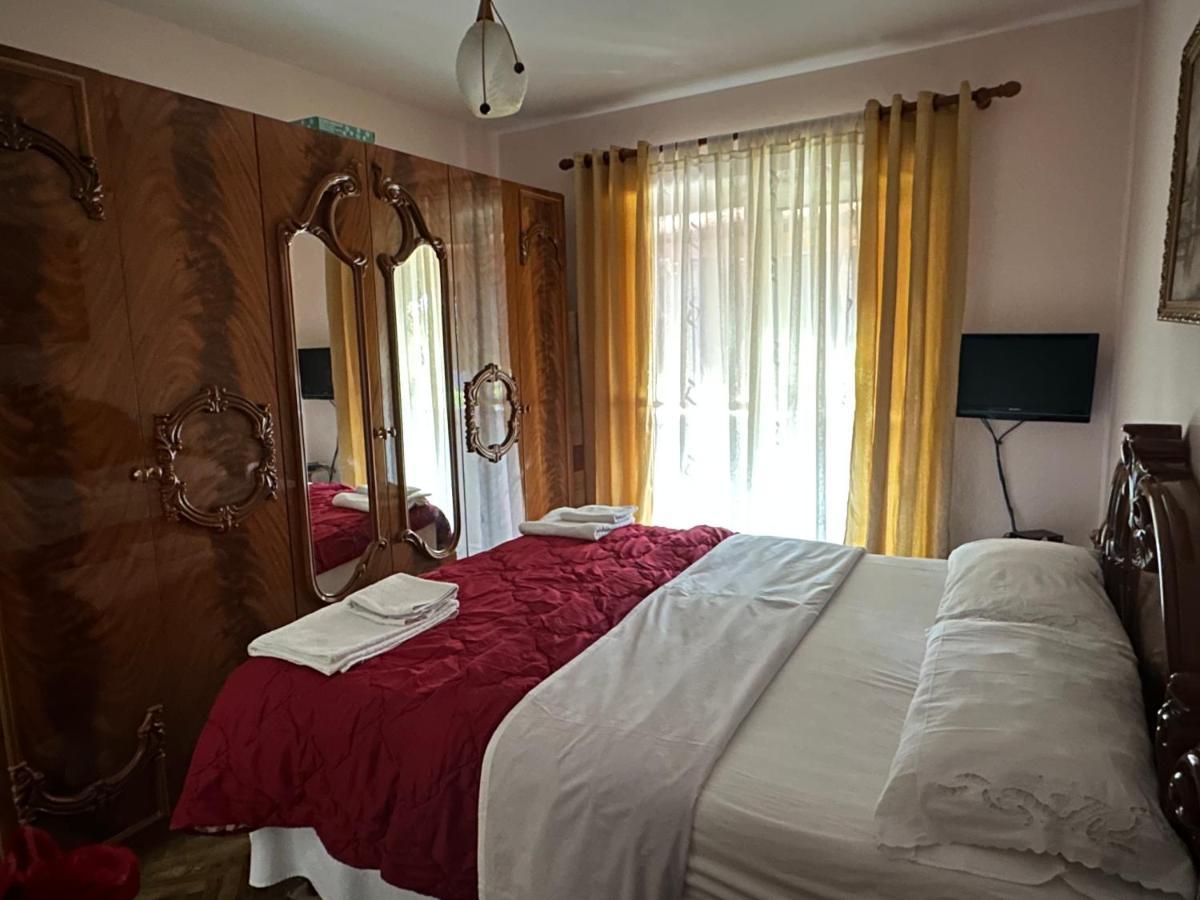 Hoxha House Hotel Kruje Bagian luar foto