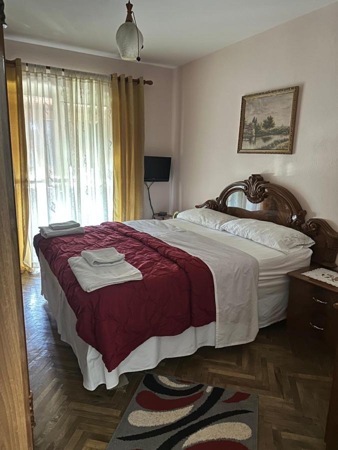 Hoxha House Hotel Kruje Bagian luar foto