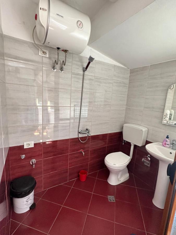 Hoxha House Hotel Kruje Bagian luar foto